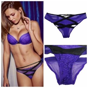 Victoria's Secret Vintage Very Sexy Strappy Crisscross Cutout Lace & Mesh Panty